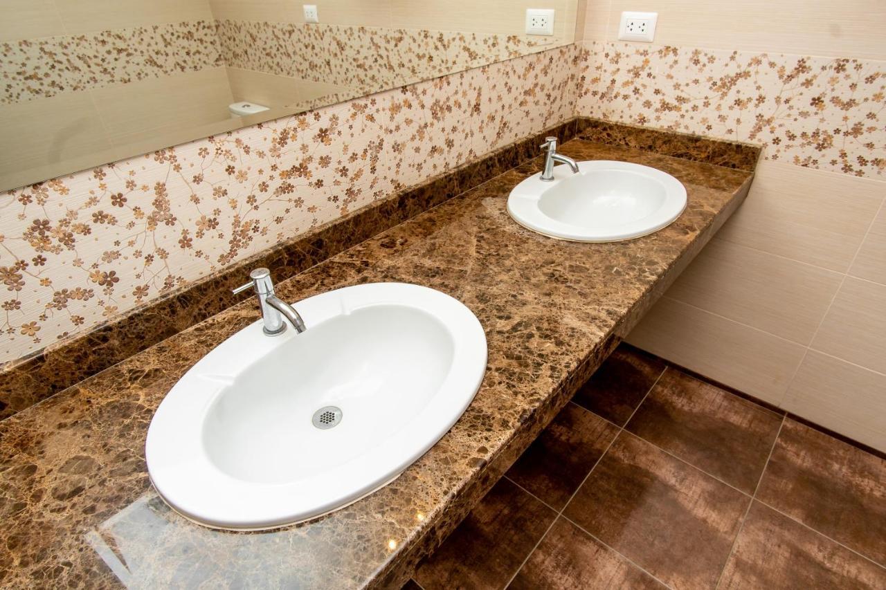 Lc Hoteles Piura Kültér fotó
